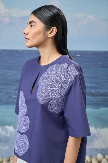 Embroidered Short-Sleeve Top in Premium Cotton Poplin β Navy