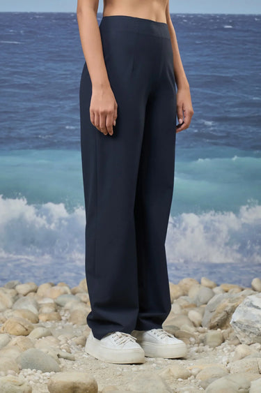 Navy trousers for women with straight fit and streamlined silhouette