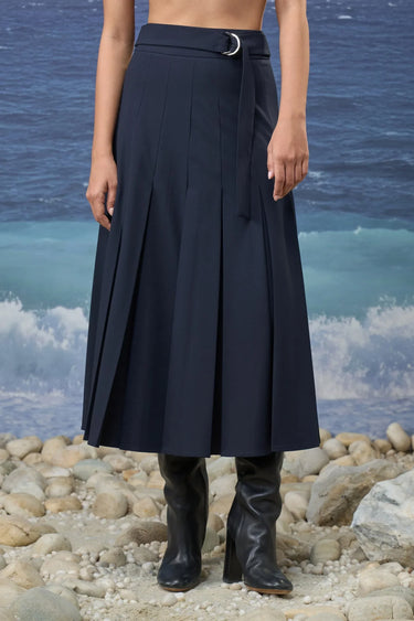 Navy skirt for women with relaxed fit and fluid silhouette