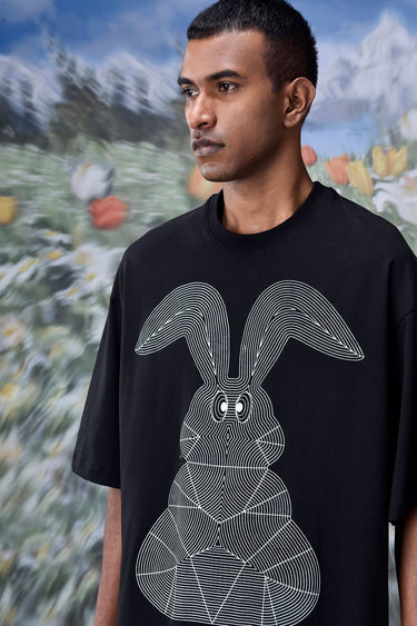 Linear Rabbit T-Shirt- Black